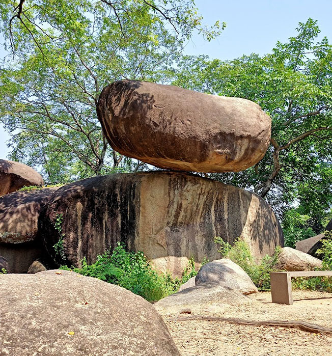 Balancing Rocks