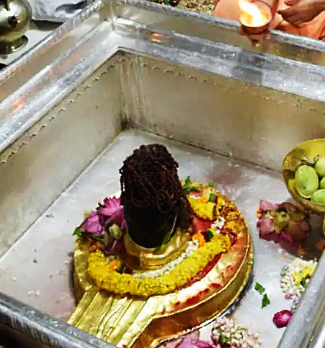 Kashi Vishwanath Jyotirlinga - Varanasi, Uttar Pradesh